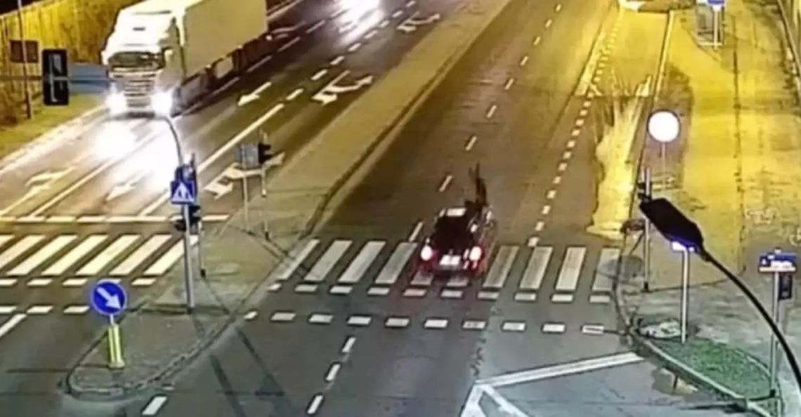 W poniedziałek utrudnienia na ul. Rzecha i Załęskiej. Policja odtworzy potrącenie nastolatki