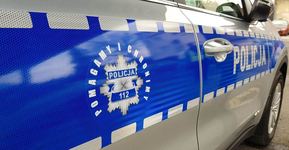 W szlafroku w centrum miasta. Wzorowa reakcja przechodnia uratowała zagubionego 74-latka