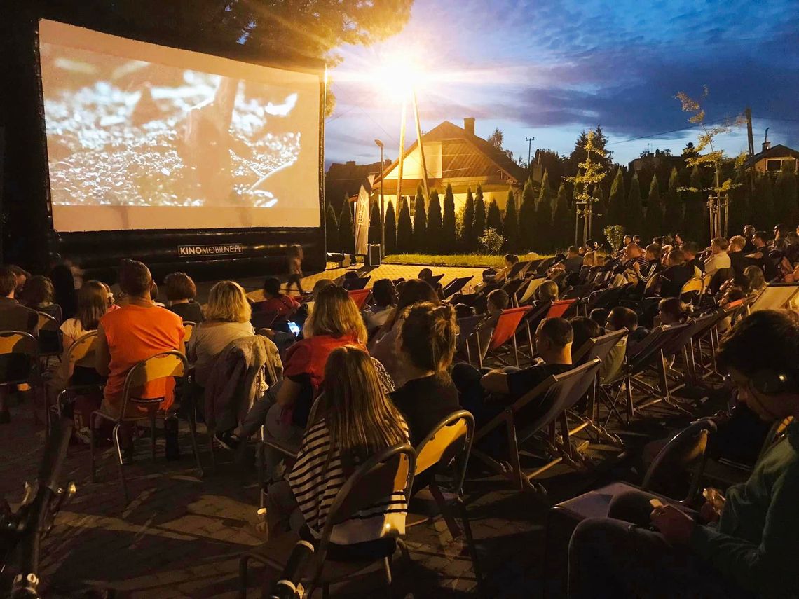 Wyjątkowy seans pod chmurką na Staromieściu. RDK zaprasza na seans „Bambi. Opowieść leśna”