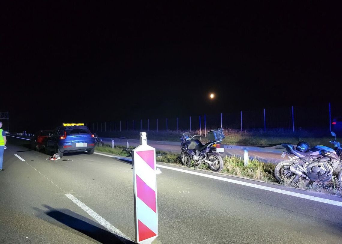 Wypadek na S19 pod Sokołowem Młp. Zderzyły się trzy motocykle i samochód osobowy. 3 osoby ranne! Wypadek na S19 pod Sokołowem Młp. Zderzyły się trzy motocykle i samochód osobowy. 3 osoby ranne!