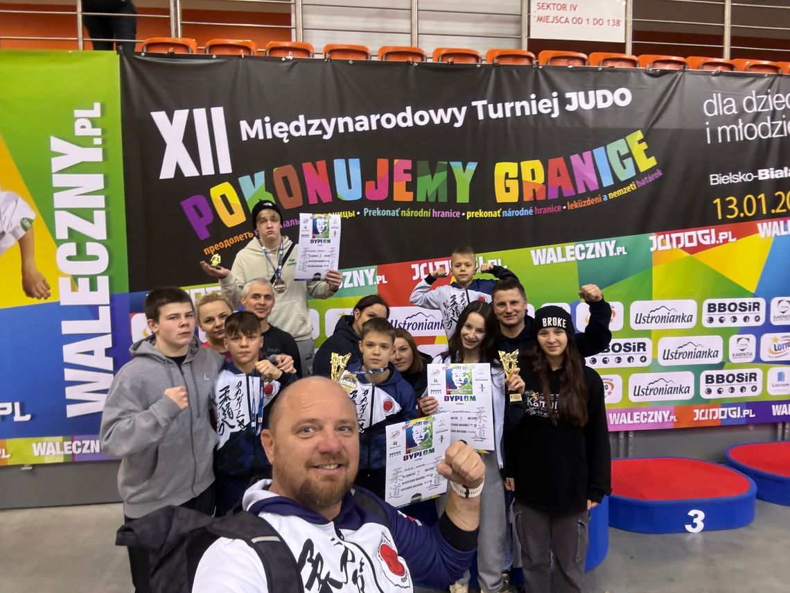 XII Międzynarodowy Turniej "Pokonujemy Granice" w Bielsku-Białej. Rzeszowscy judocy w pierwszej dziesiątce!