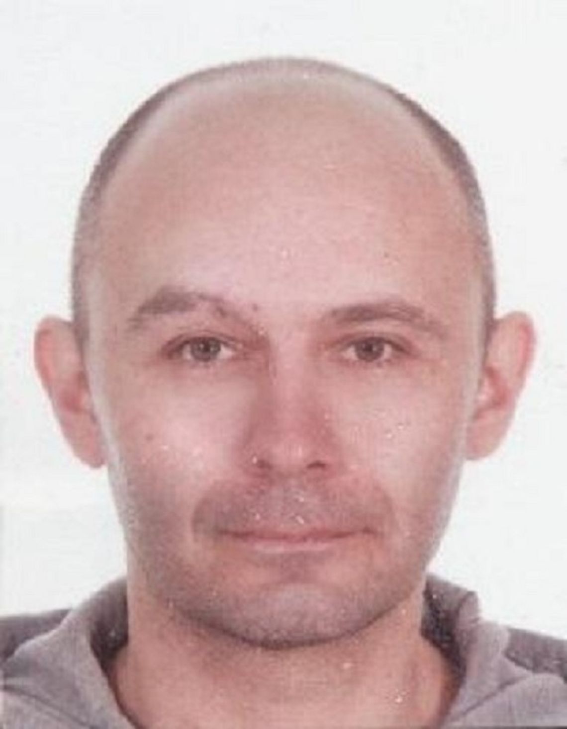 Zaginął 50-letni Rzeszowianin. Policja prosi o pomoc w poszukiwaniach Roberta Bernata Zaginął 50-letni Rzeszowianin. Policja prosi o pomoc w poszukiwaniach Roberta Bernata
