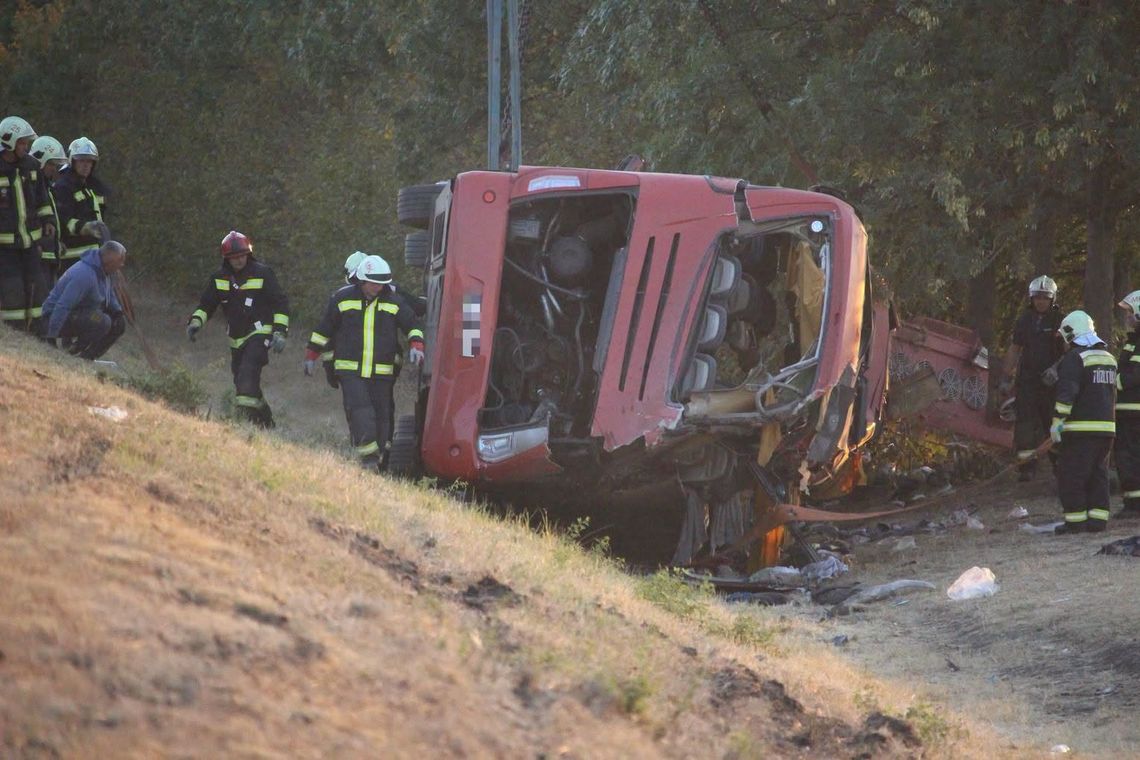 Zakończyły się pierwsze sekcje ofiar katastrofy polskiego autokaru na Węgrzech. Ciała zostaną wydane rodzinom Zakończyły się pierwsze sekcje ofiar katastrofy polskiego autokaru na Węgrzech. Ciała zostaną wydane rodzinom