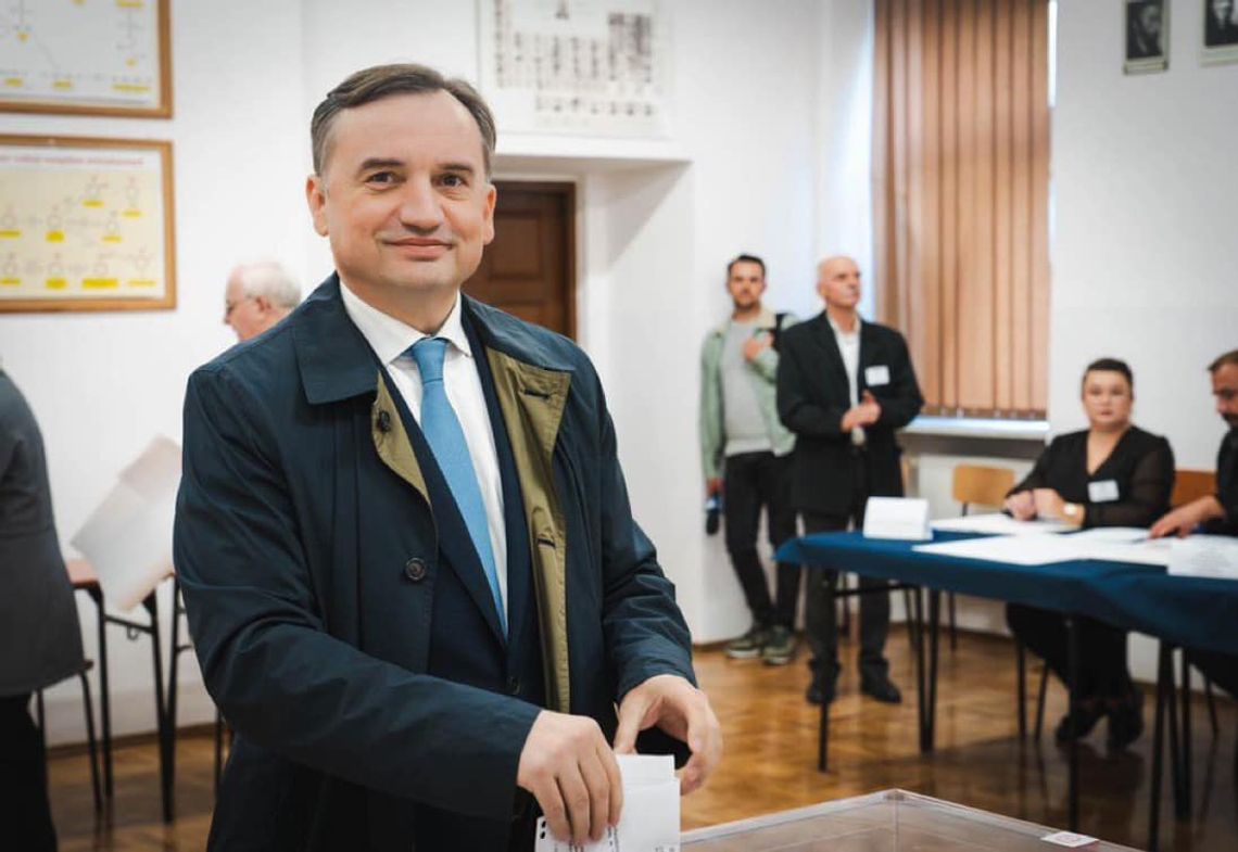 Zbigniew Ziobro jest w USA. Przypomnijmy, to podkarpacka jedynka PiS do Sejmu Zbigniew Ziobro jest w USA. Przypomnijmy, to podkarpacka jedynka PiS do Sejmu