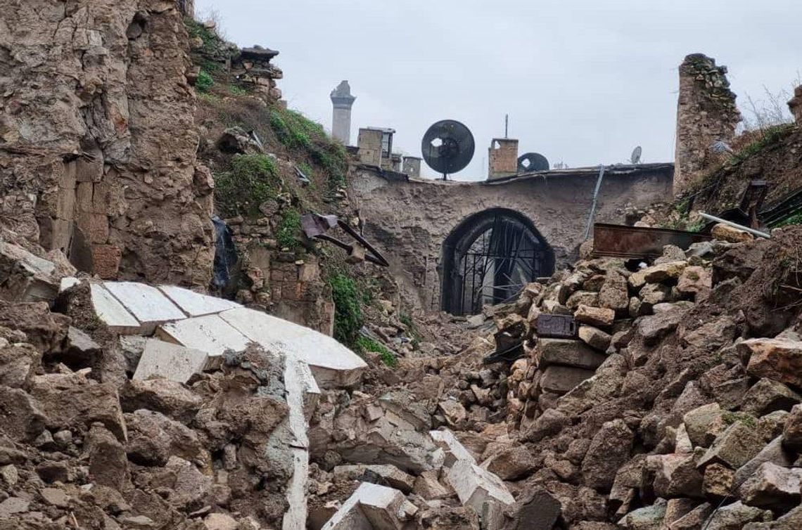 Zbiórka do puszek na pomoc poszkodowanym w trzęsieniu ziemii w Turcji i Syrii