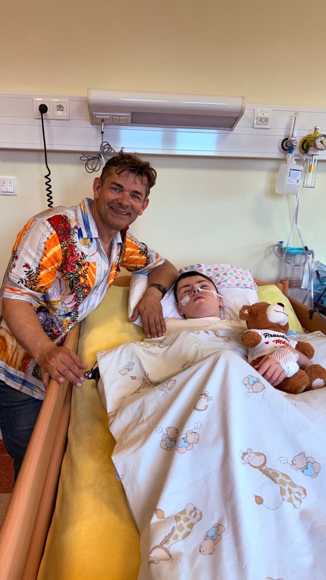 Zenon Martyniuk spełnił marzenie swojego największego fana. Wzruszające spotkanie w rzeszowskim hospicjum