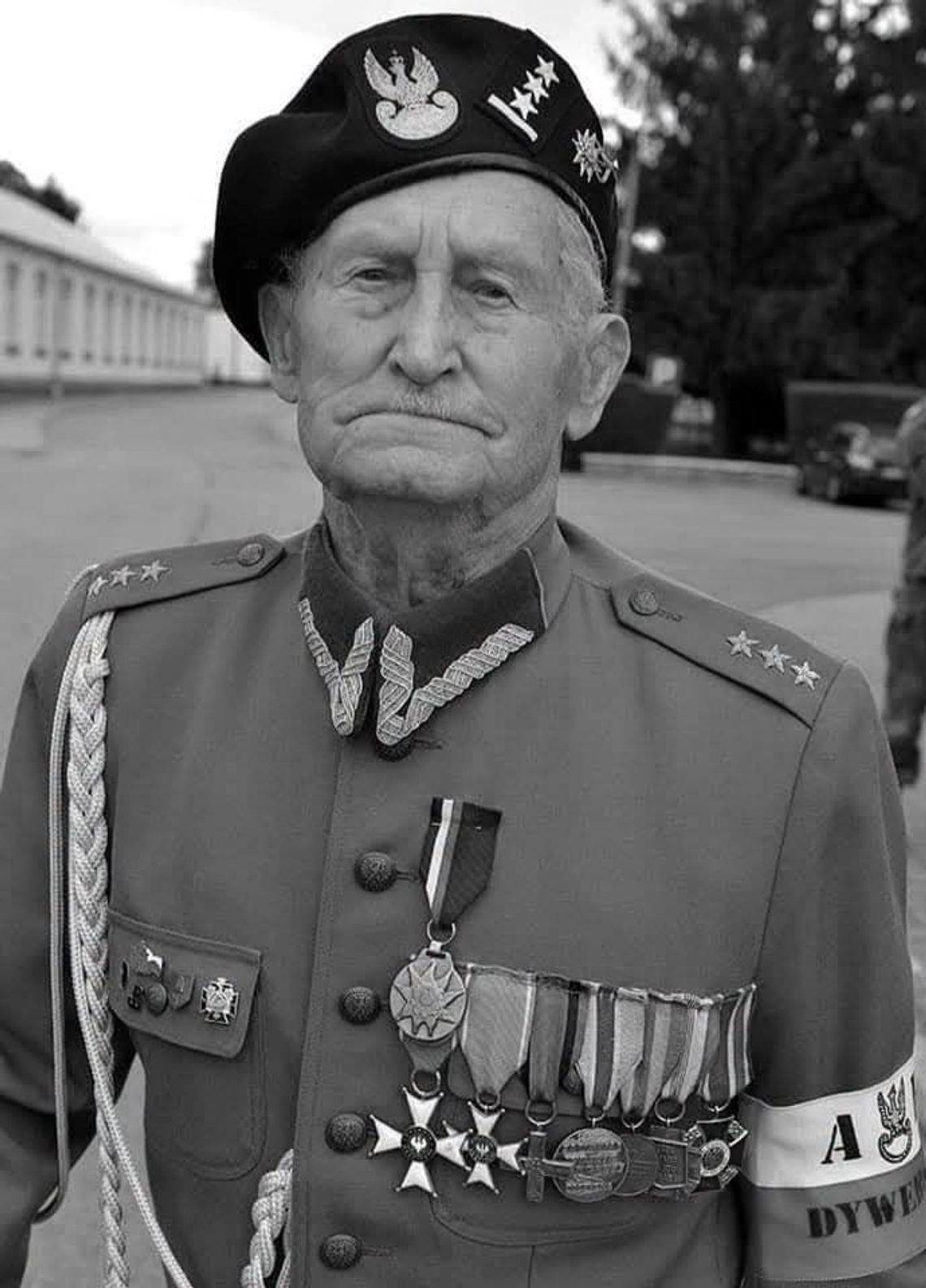 Zmarł kpt. Tadeusz Lutak „Pancerz”. Odszedł jeden z ostatnich świadków wojennej historii Podkarpacia Zmarł kpt. Tadeusz Lutak „Pancerz”. Odszedł jeden z ostatnich świadków wojennej historii Podkarpacia
