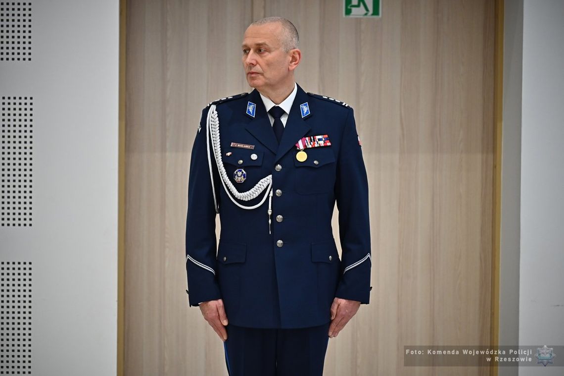 Zmiana warty w rzeszowskim Oddziale Prewencji Policji. Inspektor Jacek Maślanka przekazał stery Zmiana warty w rzeszowskim Oddziale Prewencji Policji. Inspektor Jacek Maślanka przekazał stery
