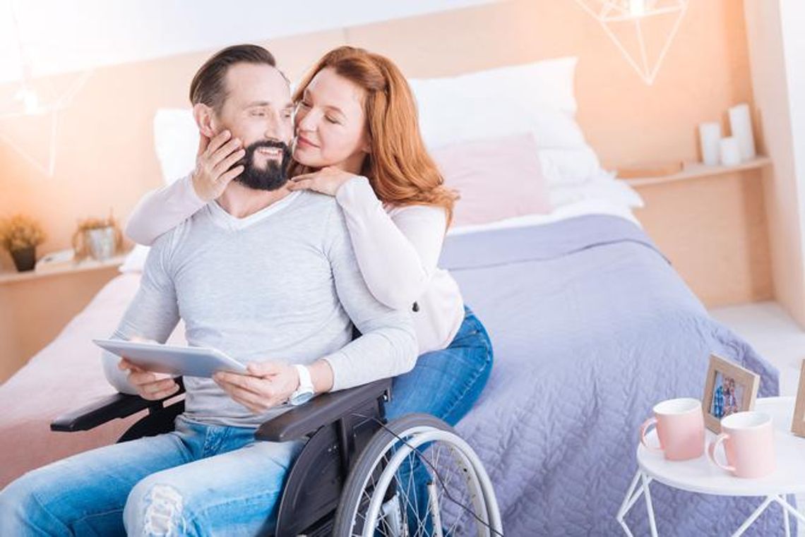 ZUS o świadczeniu wspierającym: najpierw decyzja wojewódzkiego zespołu, potem wypłata