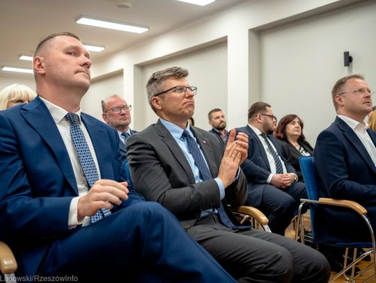 Nawrocki wygrywa na Podkarpaciu. W rzeszowskim PiS entuzjazm [ZDJĘCIA]