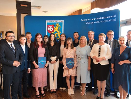 Gala „Młode Talenty Powiatu Rzeszowskiego” [ZDJĘCIA]