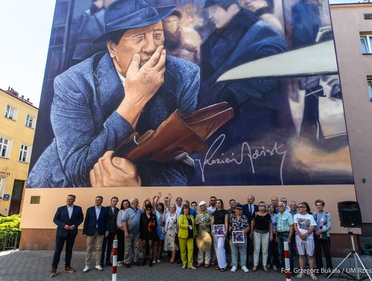 Nowy mural w Rzeszowie odsłonięty. Zobacz zdjęcia!