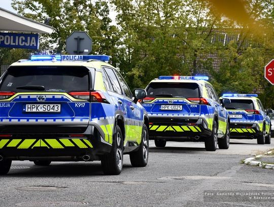 16 nowych radiowozów Toyota RAV4 dla podkarpackich policjantów [ZDJĘCIA]