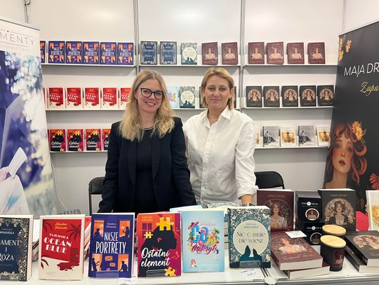 Trwa drugi dzień Świątecznych Targów Książki w Rzeszowie [ZDJĘCIA]