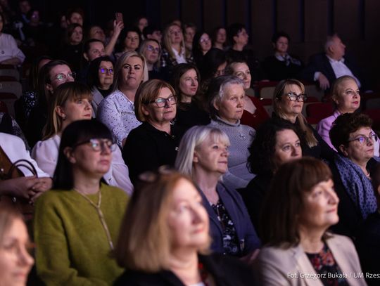 Imprezy kulturowe i klubowe w Rzeszowie na mikołajkowy weekend 5-7 grudnia [FOTO]