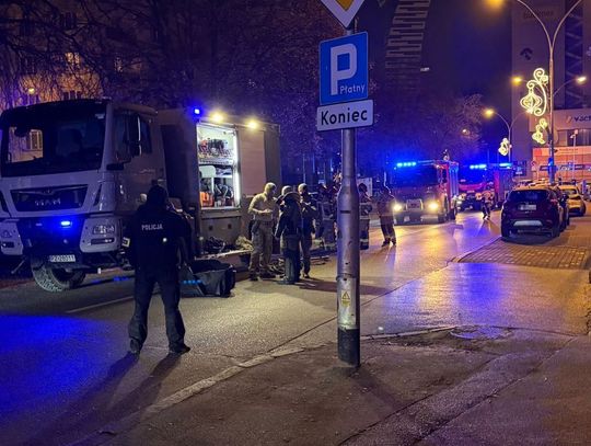 Porzucony bagaż pod IPN w Rzeszowie. Policyjne działania [ZDJĘCIA]