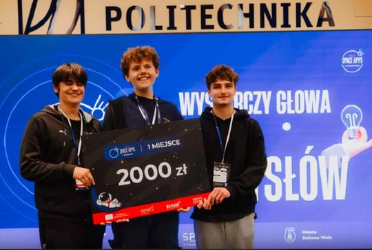 Młodzi programiści z Podkarpacia podbili kosmiczny hackathon NASA