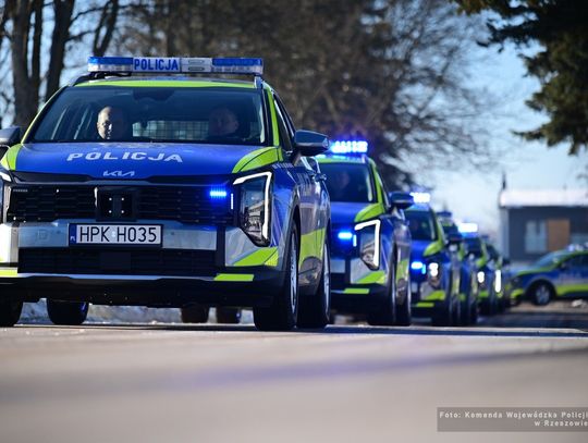 26 nowych radiowozów dla podkarpackiej policji za blisko 5 mln złotych [FOTORELACJA]