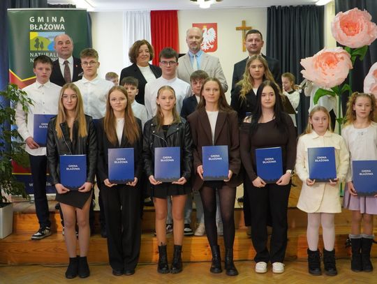 Nowy „Orlik” i zmodernizowane liceum oficjalnie otwarte w Błażowej [FOTORELACJA]