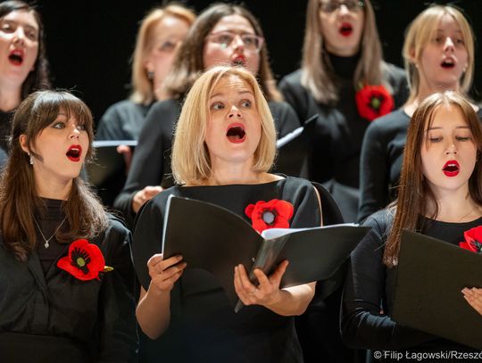 XIII Międzynarodowy Festiwal Kolęd i Pastorałek w Rzeszowie [FOTORELACJA]