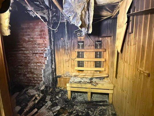 Sauna niemal doszczętnie spłonęła [ZDJĘCIA]