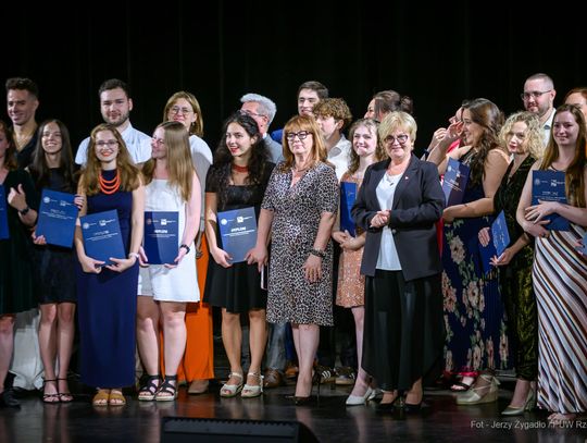 27 absolwentów z całego świata ukończyło Polonijne Studium Choreograficzne [ZDJĘCIA]