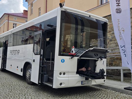 Autosan pokazał autobus do ewakucji ludności [ZDJĘCIA]